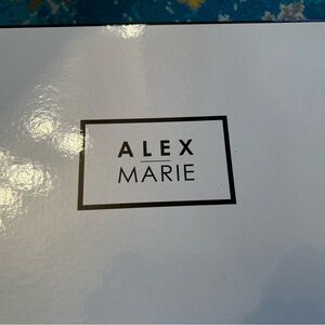 Alex Marie size 10 NEW